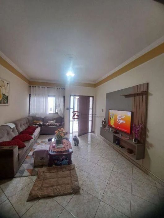 Casa para venda com 268 m² e 3 quartos