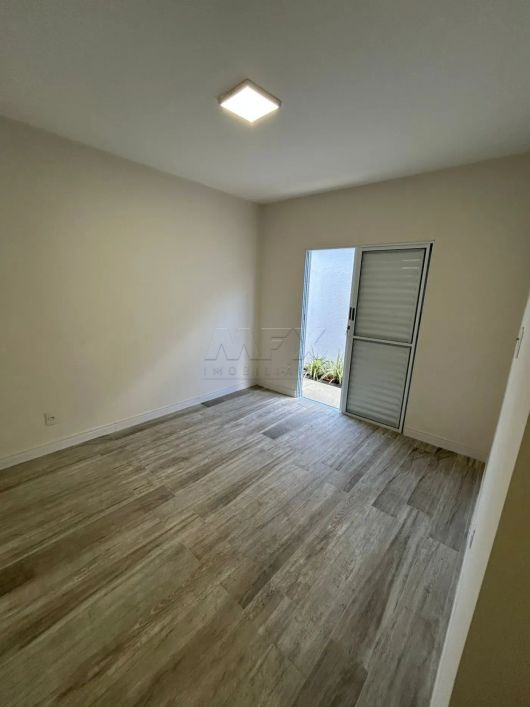 Casa com 3 quartos sendo 1 suíte no Jardim Ipiranga em Bauru