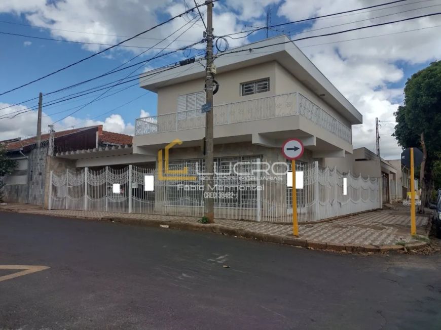 Casa em Vila Antártica, (Bauru) - SP