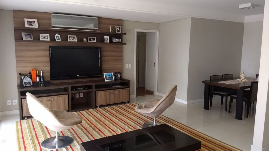 APTO DE 136 M2, SUITES E LIVING COM AR CONDICIONADO, LOCALIZACAO PRIVILEGIADA