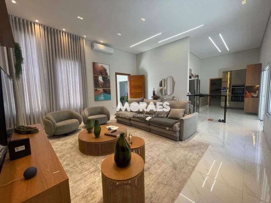 Casa Térrea com 3 dormitórios à venda, 244 m² por R$ 1.400.000 - Jardim Estoril III - Bauru/SP