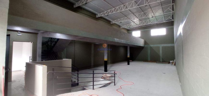 SALÃO COMERCIAL VILA SANTISTA 441M² | 2 BANHEIROS | 1 MEZANINO