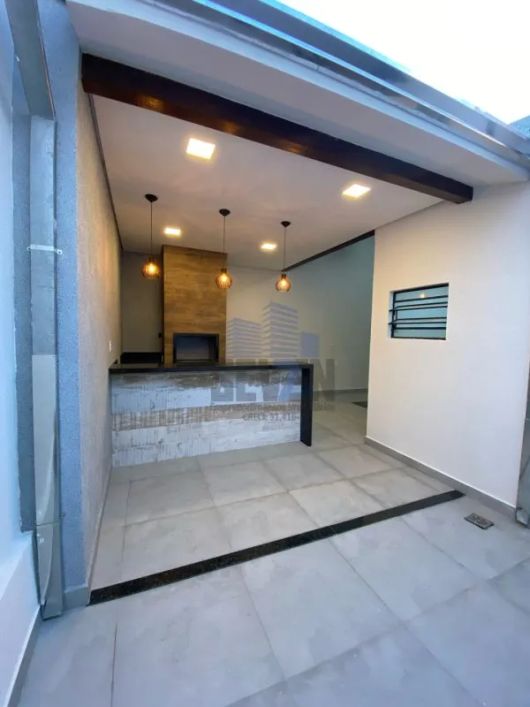 Casa para venda com 200 m² e 3 quartos em Núcleo Residencial Presidente Geisel, Bauru - SP