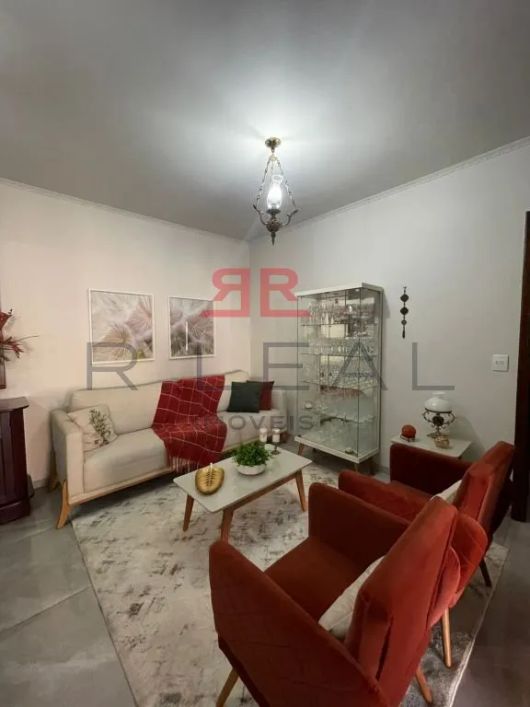 Linda casa no Jd Solange para venda