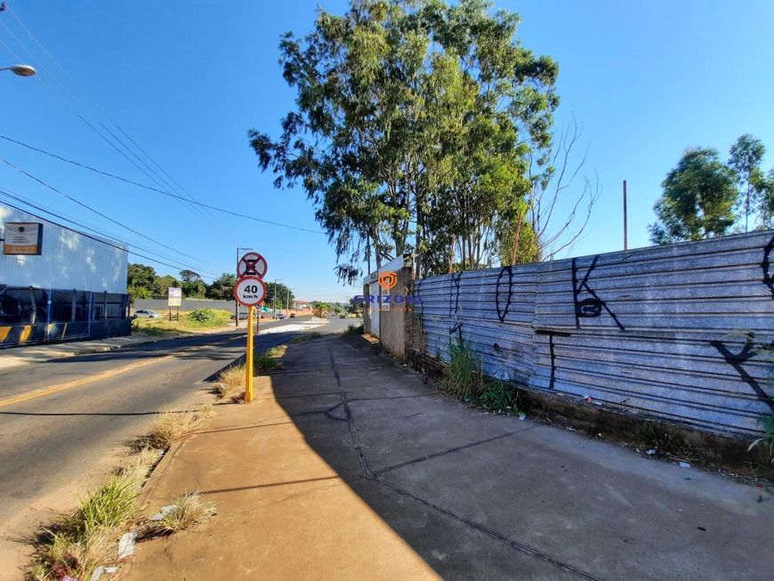 Área para venda no Vila Serrão com 1.839m²