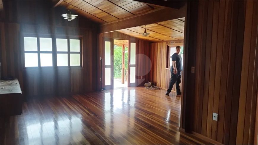 Chácara com 3 quartos à venda em Jardim Da Grama - SP