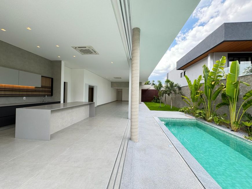 Casa no condomínio Villa Dumont para venda