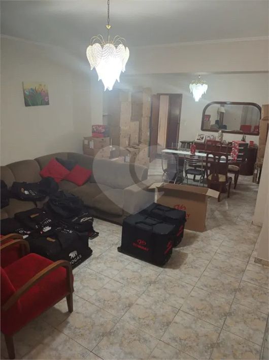 Sobrado com 5 quartos à venda em Vila Rocha - SP