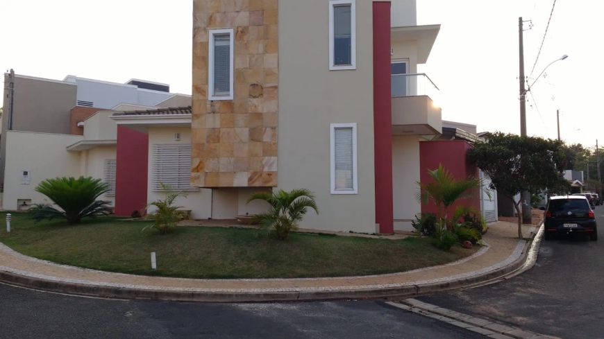 Sobrado para venda possui 200 metros quadrados com 3 quartos em Residencial Sauípe - Bauru - SP