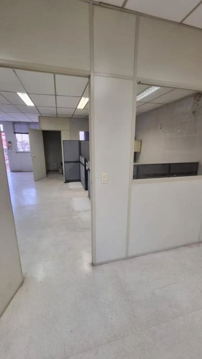 Casa para venda possui 232 metros quadrados
