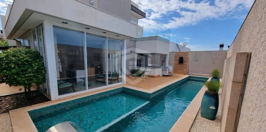 Casa para venda, 3 suítes, no Residencial Estoril V