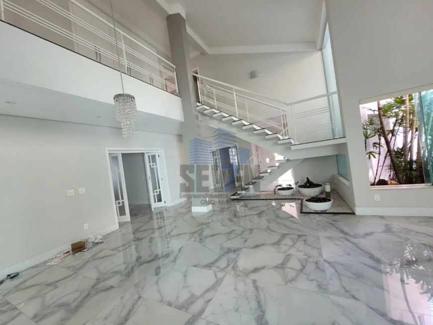 Condomínio para venda com 515 m² área e 4 quartos em Vila Serrão, Bauru - SP