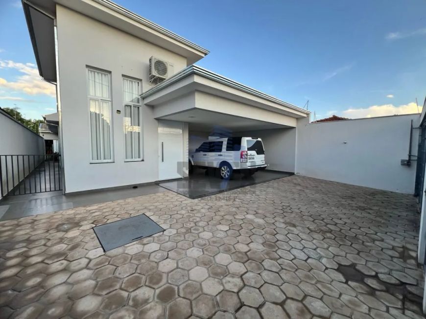 CASA 5 SUÍTES PARA VENDA