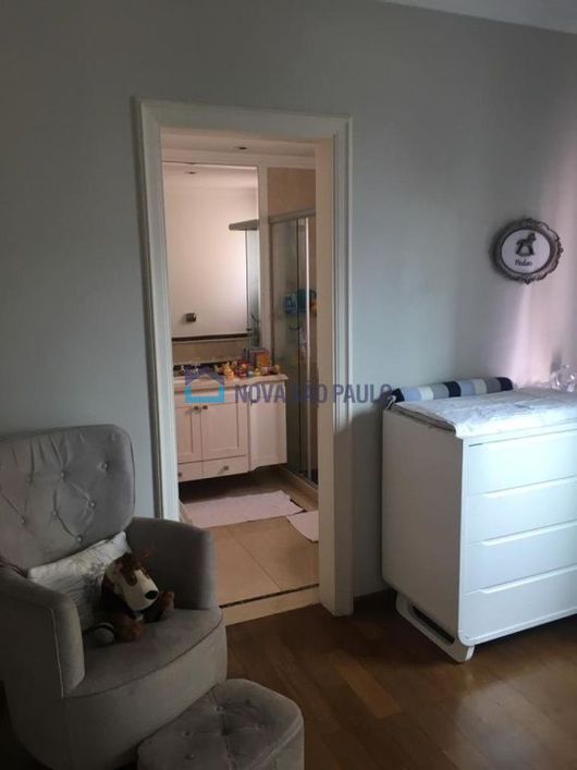 Apartamento de alto padrão na região do Campo Belo/SP.