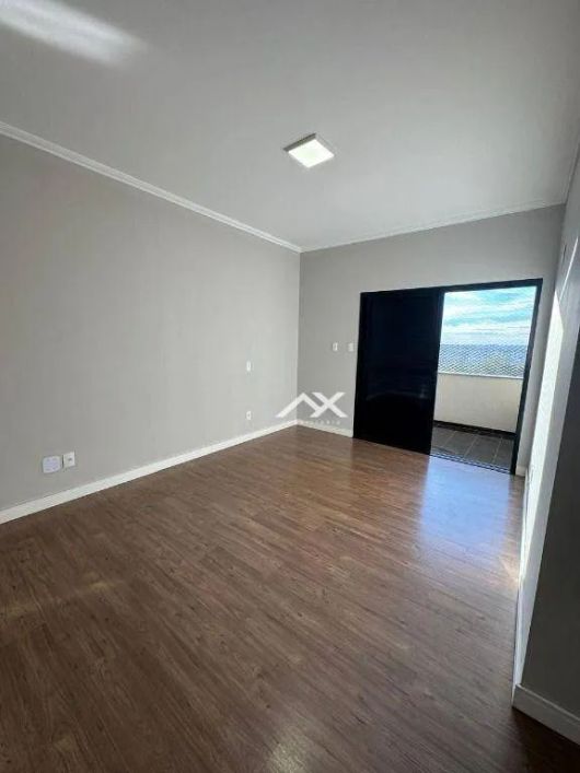 Apartamento com 3 dormitórios à venda, 260 m² por R$ 1.200.000,00 - Residencial Albatroz - Bauru/SP