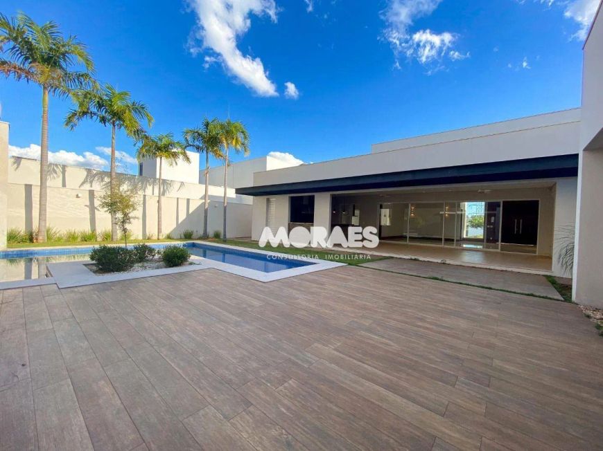 Casa em Alto Padrão com 4 suítes à venda, 585 m² por R$ 5.000.000 - Residencial Jardim Estoril V - B