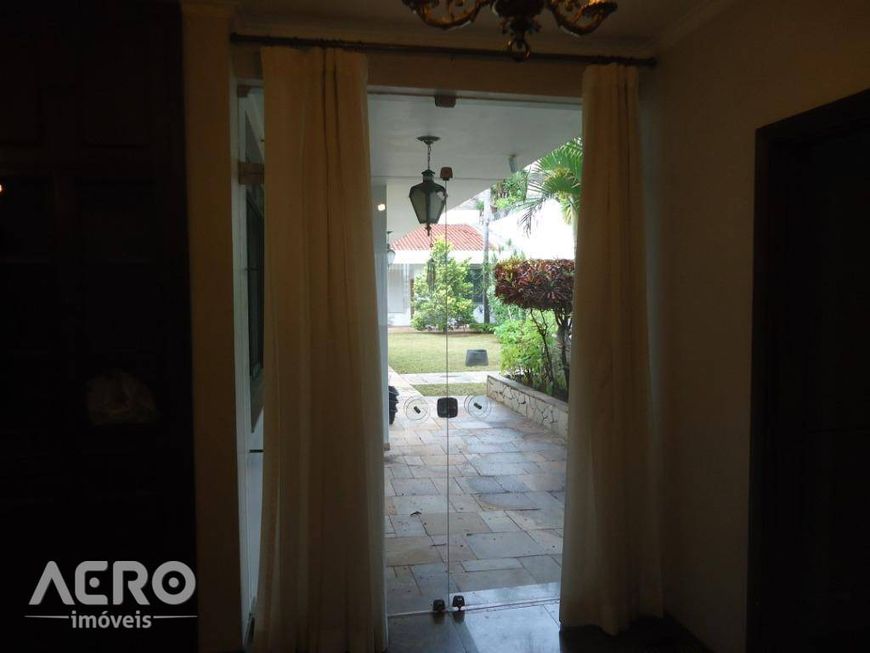 Casa Comercial