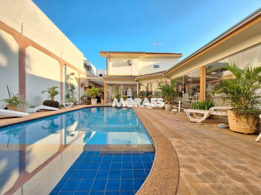 Casa com 3 dormitórios à venda, 390 m² por R$ 2.000.000,00 - Jardim Estoril IV - Bauru/SP