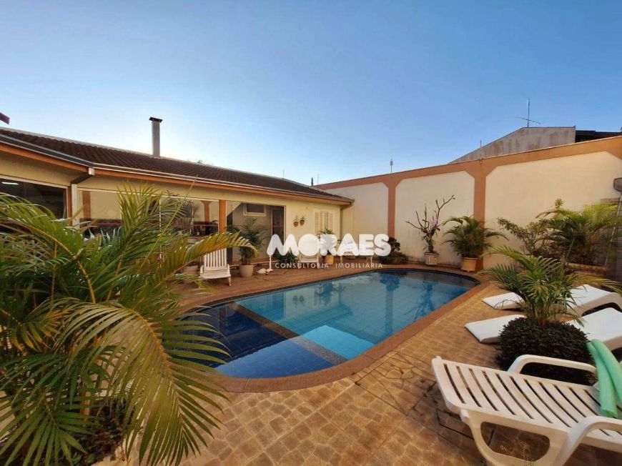 Casa com 3 dormitórios à venda, 390 m² por R$ 2.000.000,00 - Jardim Estoril IV - Bauru/SP