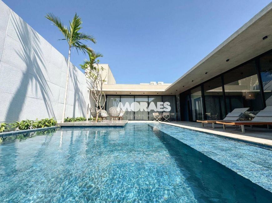 Casa de Alto Padrão em Condomínio Fechado com 4 suítes à venda, 620 m² por R$ 12.000.000 - Residenci