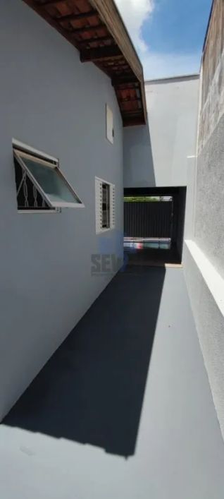 Casa para venda com 180 m² e 3 quartos em Parque Santa Edwiges, Bauru - SP
