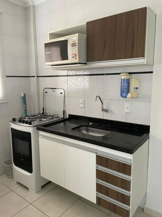 Apartamento com 1 dormitórios para locação no bairro