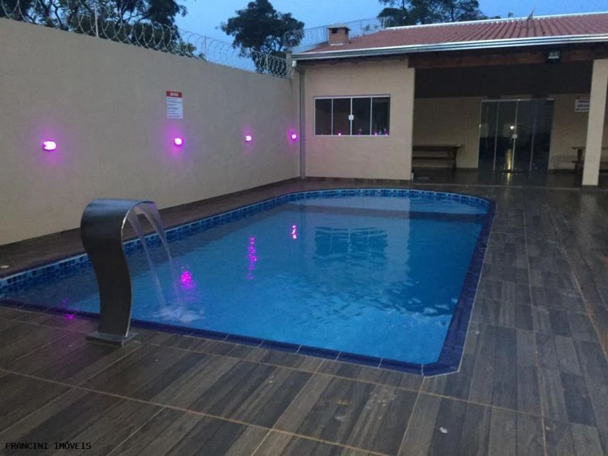 Chácara para Venda em Bauru, VALE DO IGAPÓ, 2 dormitórios, 2 banheiros, 2 vagas