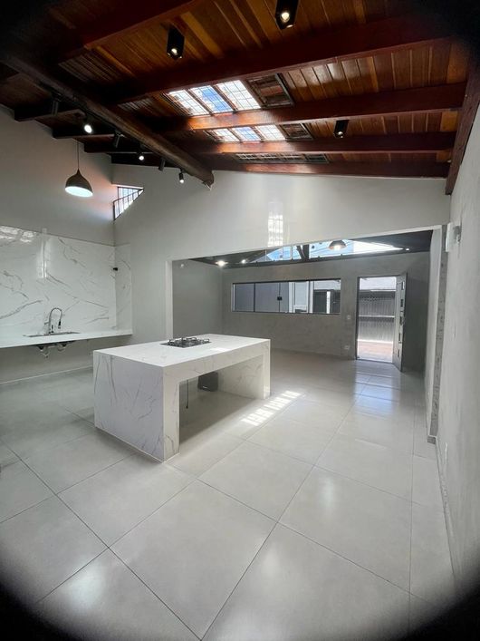 LINDÍSSIMA CASA – ESTILO COLONIAL – JD SOLANGE – R$595.000,00