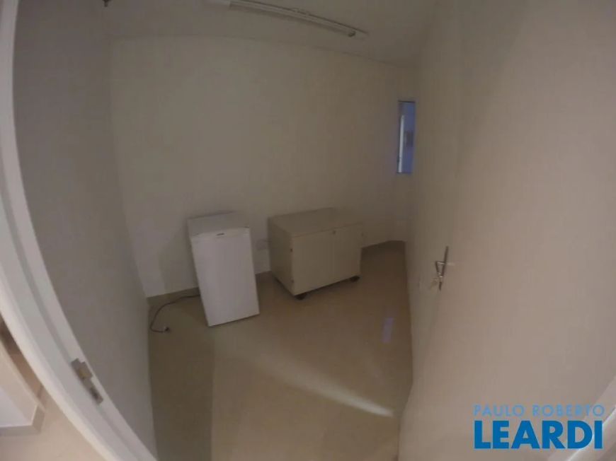 CONJ. COMERCIAL - BARRA FUNDA - SP
