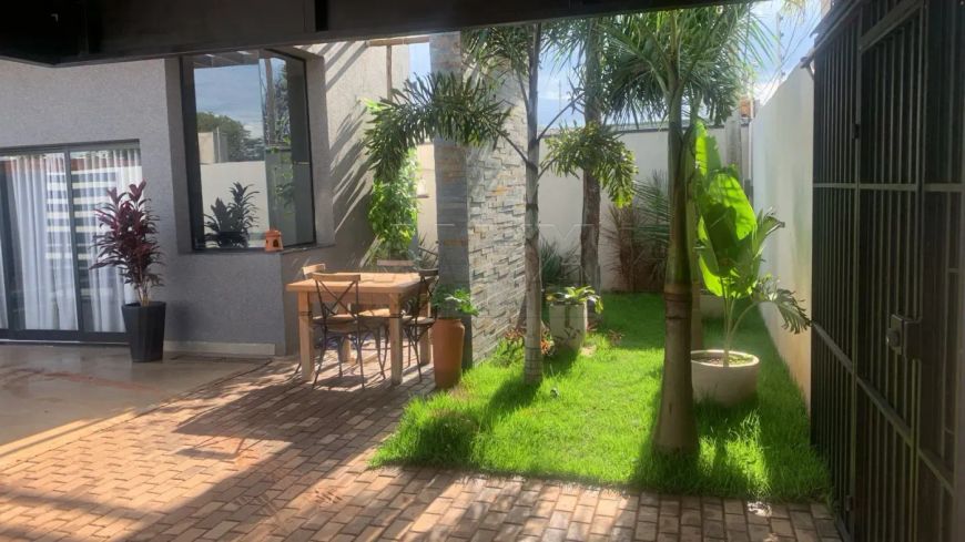Vale do Igapó - casa térrea 3 quartos sendo 1 suíte om piscina