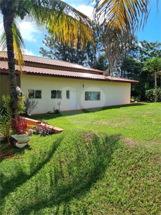 Chácara com 4 quartos à venda em Vila São Paulo - SP