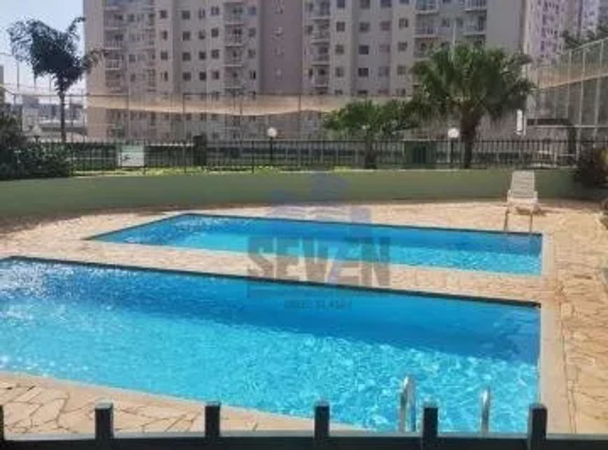 Apartamento para venda com 65 m² e 3 quartos em Jardim Auri Verde, Bauru - SP
