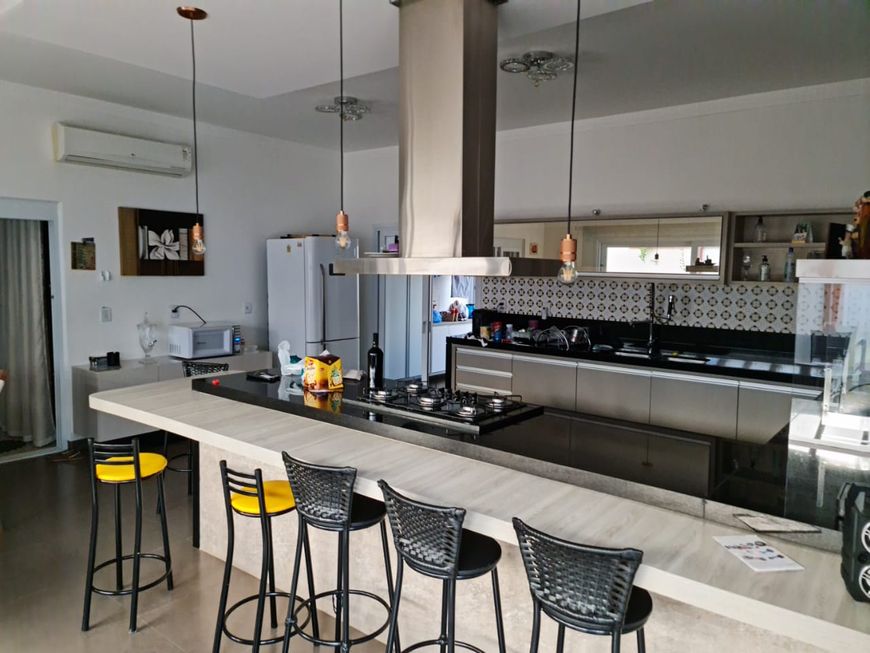 Villa Lobos - 420m2 - 3 suítes- Estuda permuta -