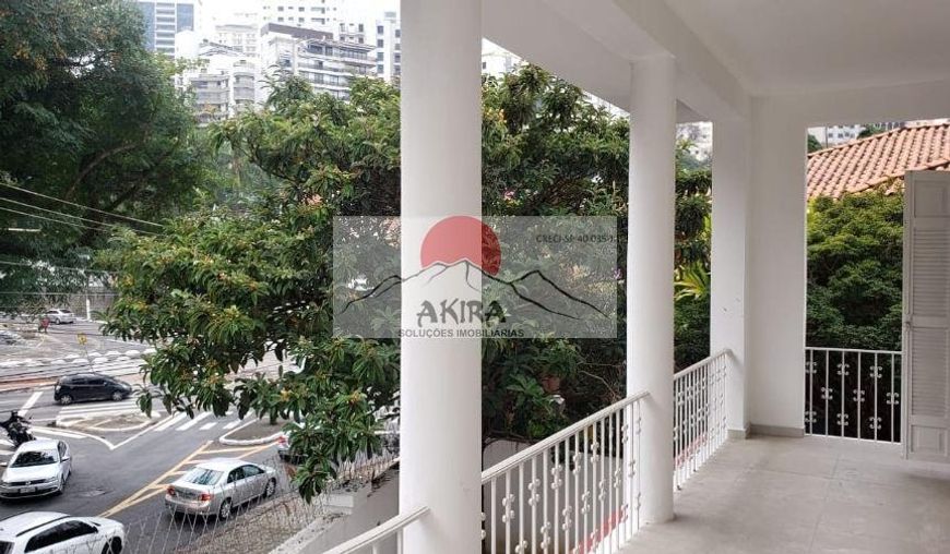 Vendo imóvel comercial 8 salas alugada no Pacaembu