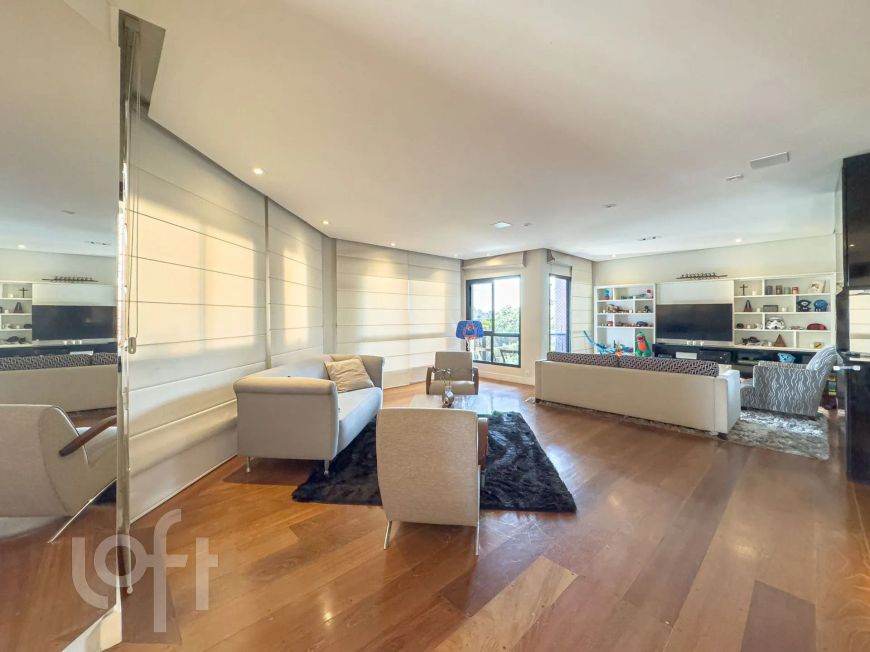 Apartamento à venda em Alto de Pinheiros com 202 m², 4 quartos, 4 vagas