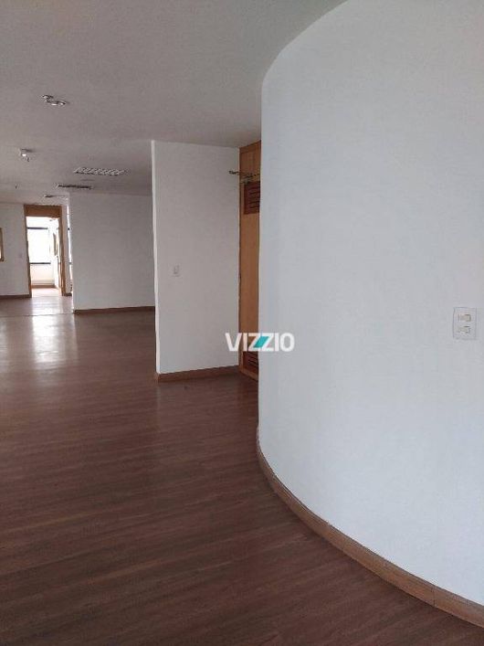 Andar comercial para locação e venda de 489m² na Vila Olímpia