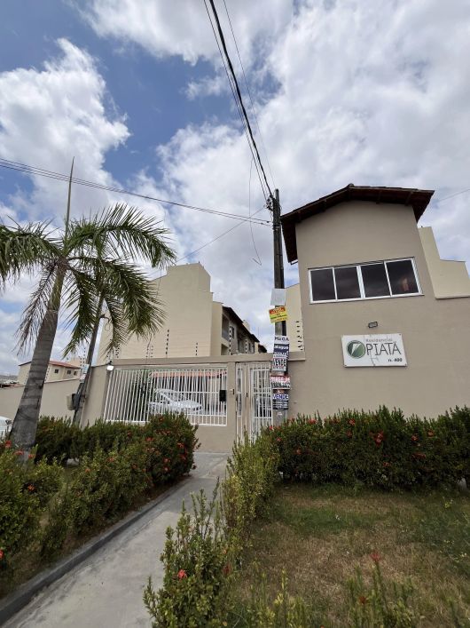 Imóvel para venda possui 51 metros quadrados com 2 quartos em Curicaca - Caucaia - CE