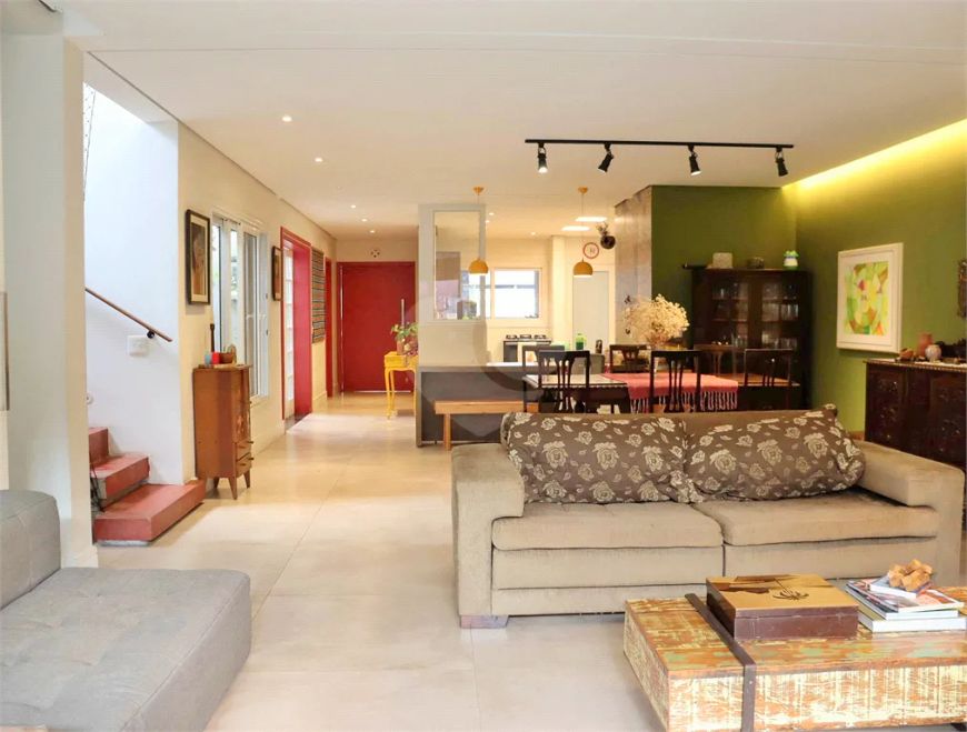 Casa com 6 quartos à venda em Bosque Da Saúde - SP