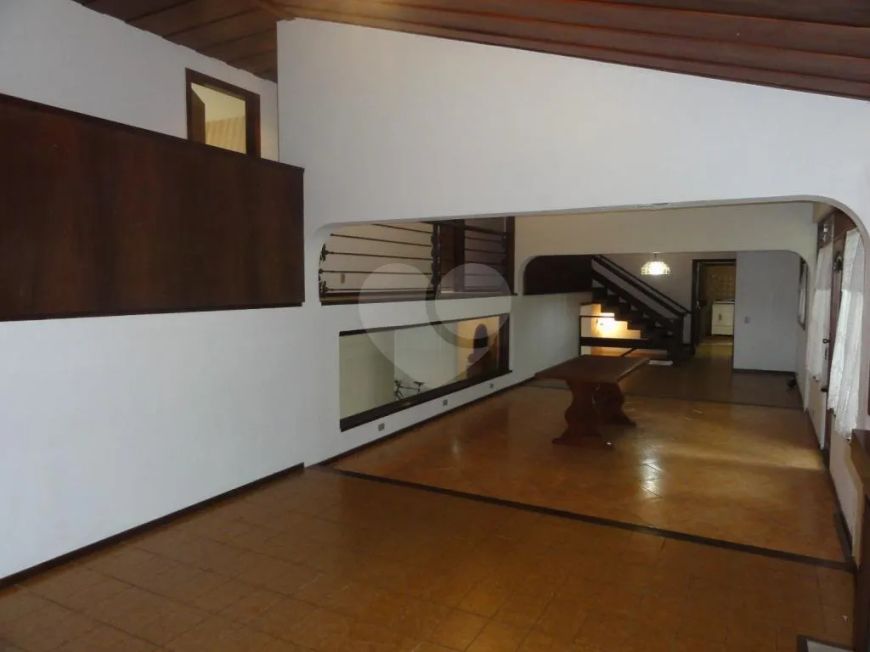 Sobrado com 5 quartos à venda em Jardim Ibiratiba - SP