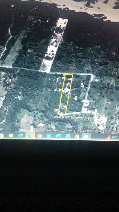 Terreno para venda possui 15400 metros quadrados próximo à Lagoa do Banana - Caucaia - Ceará