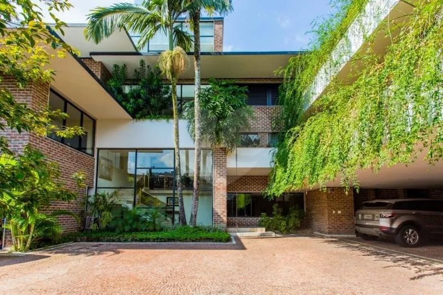 Sobrado com 4 quartos à venda ou para locação em Cidade Jardim - SP