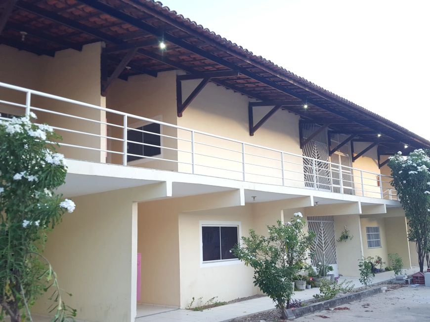 ALUGA-SE APARTAMENTO DE 02 QUARTOS NO BAIRRO GUAJIRU NA CAUCAIA - CEARÁ
