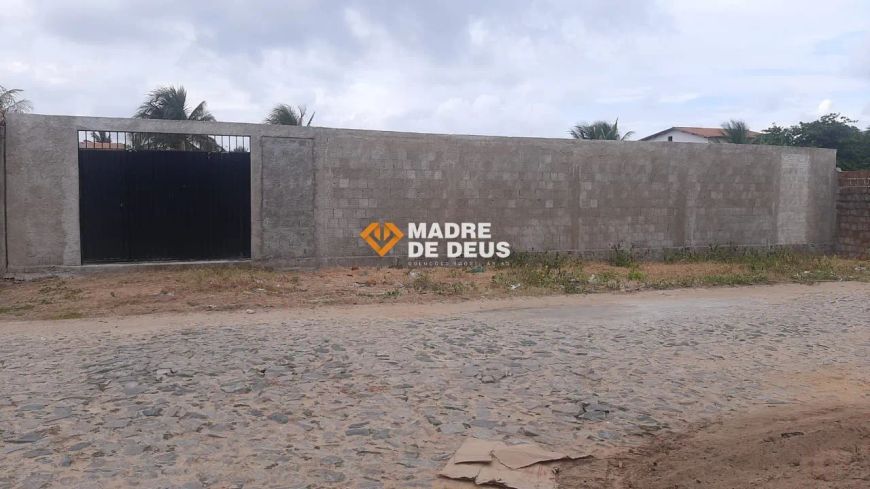 Terreno na Tabuba próximo da praia.