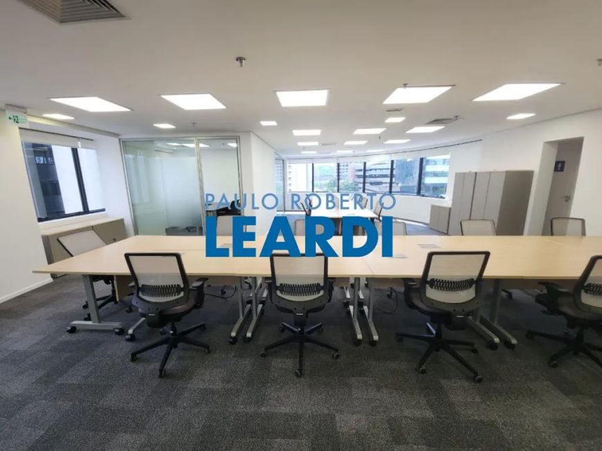 CONJ. COMERCIAL - CIDADE MONÇÕES - SP