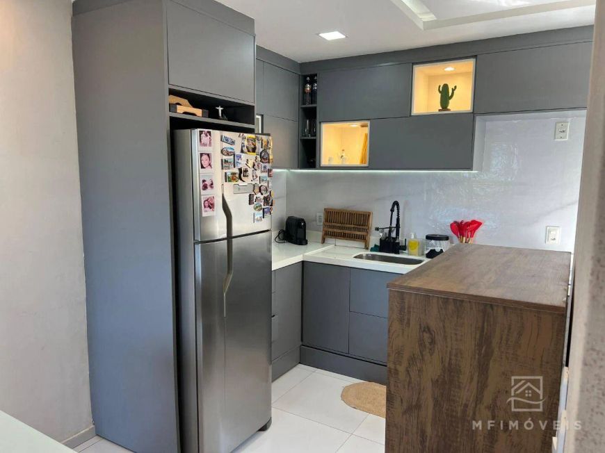 Apartamento com 2 dormitórios à venda, 58 m² por R$ 230.000 - Messejana - Fortaleza/CE