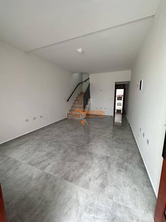 Sobrado com 2 dormitórios à venda, 75 m² por R$ 395.000,00 - Jardim Rio Negro - Itaquaquecetuba/SP