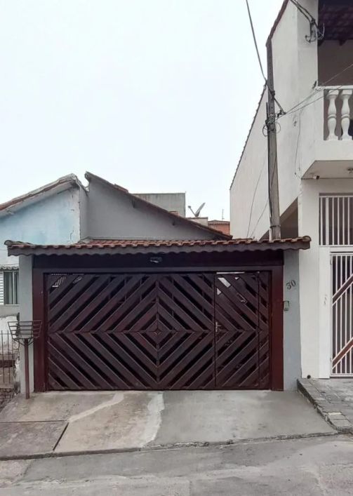 Casa para Venda em Itaquaquecetuba, Vila Ferreira, 2 dormitórios, 1 suíte, 2 banheiros, 2 vagas
