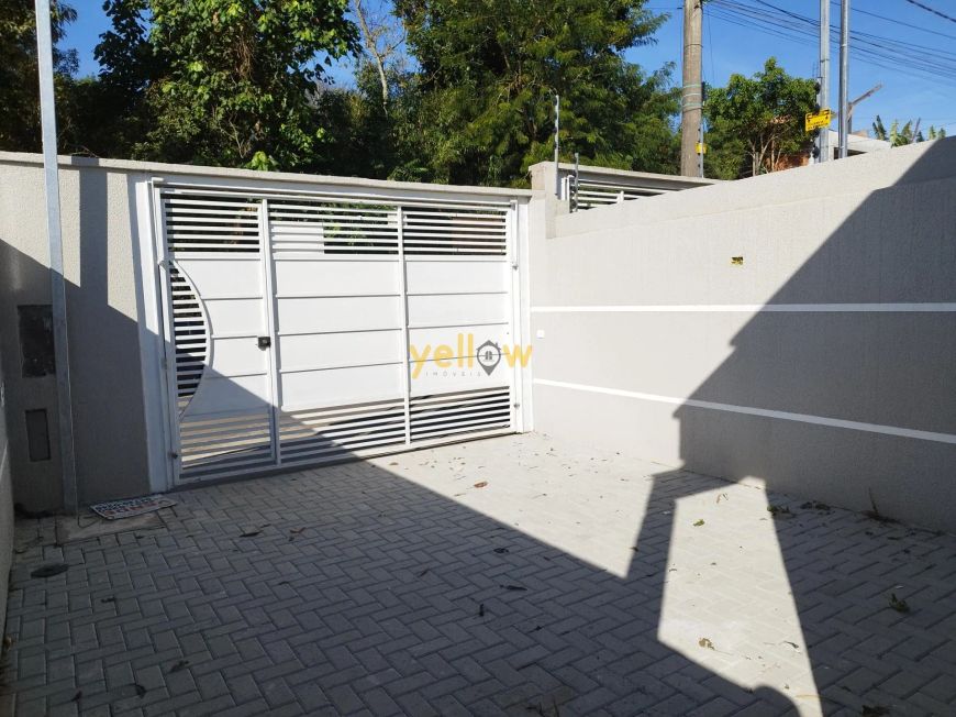 Casa térrea de 2 dormitórios com suíte em Chácara Holiday - Itaquaquecetuba por R$ 350.000 para vend