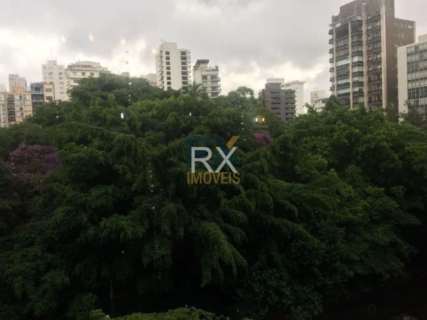 Apto reformadíssimo em frente ao parque buenos aires.