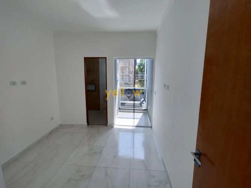 Casa à Venda em Vila Augusta - 2 Suítes, 90m² por R$370 mil